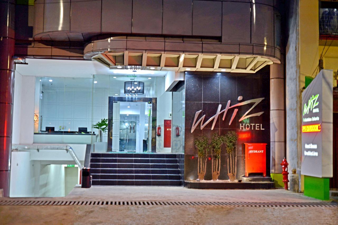 Whiz Hotel Falatehan Jacarta Exterior foto