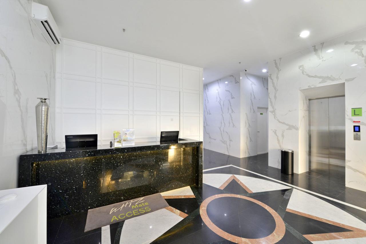 Whiz Hotel Falatehan Jacarta Exterior foto